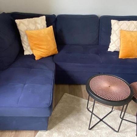 Apartament - U Alicji コニン エクステリア 写真