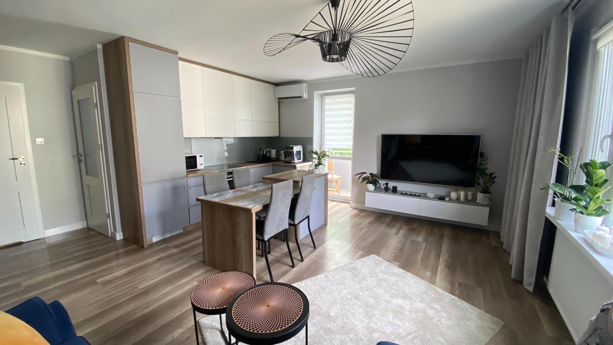 Apartament - U Alicji コニン エクステリア 写真